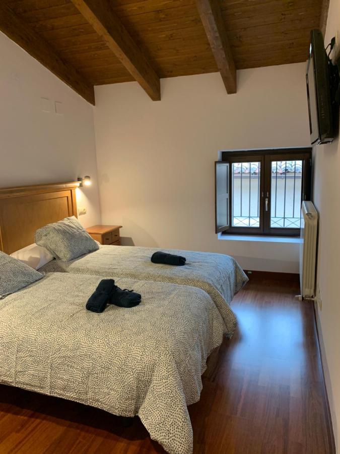 Atico Jaca Centro Apartment Exterior photo